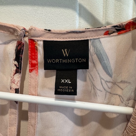 Worthington Pastel Pink and Flowers Blouse - Picture 3 of 3